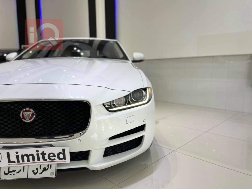 جاگوار XE